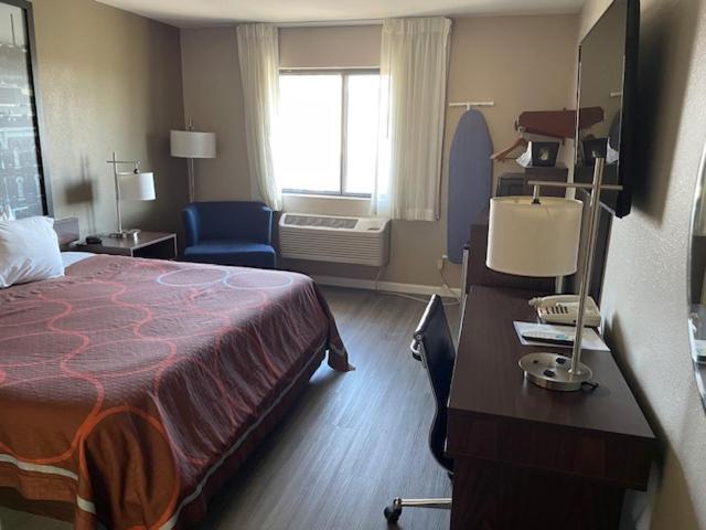 ซูเปอร์ 8 บาย วินด์แฮม แอลตัน Motel อัลตัน ภายนอก รูปภาพ