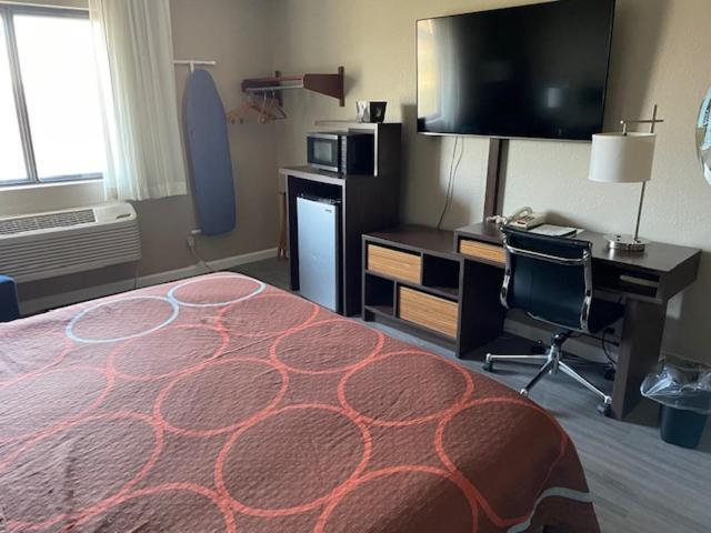 ซูเปอร์ 8 บาย วินด์แฮม แอลตัน Motel อัลตัน ภายนอก รูปภาพ