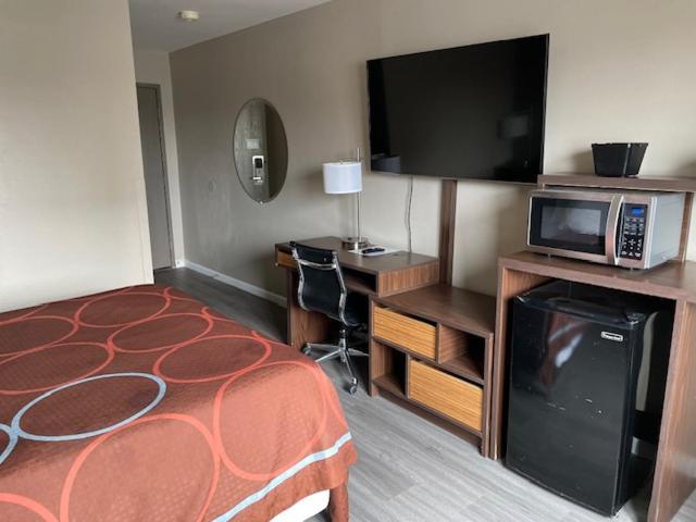 ซูเปอร์ 8 บาย วินด์แฮม แอลตัน Motel อัลตัน ภายนอก รูปภาพ
