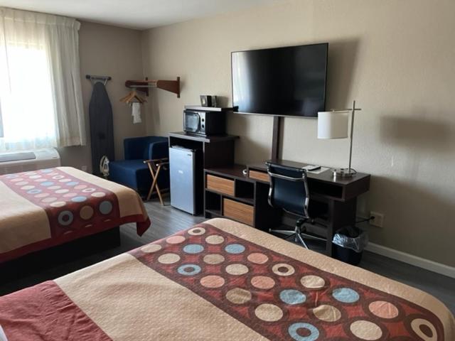 ซูเปอร์ 8 บาย วินด์แฮม แอลตัน Motel อัลตัน ภายนอก รูปภาพ